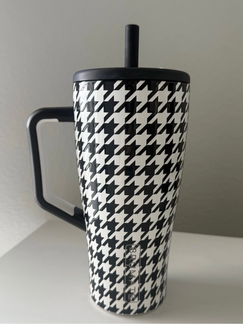 Limited Edition 30 oz BruMate Era Houndstooth Tumbler